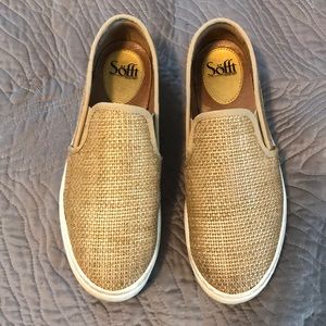 sofft tennis shoes